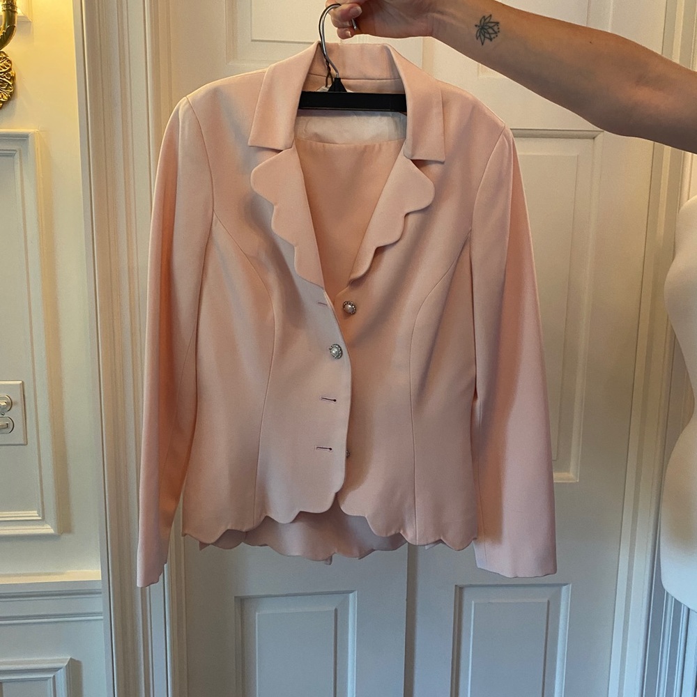 Novello Bloom Pink Silk Suit size 4